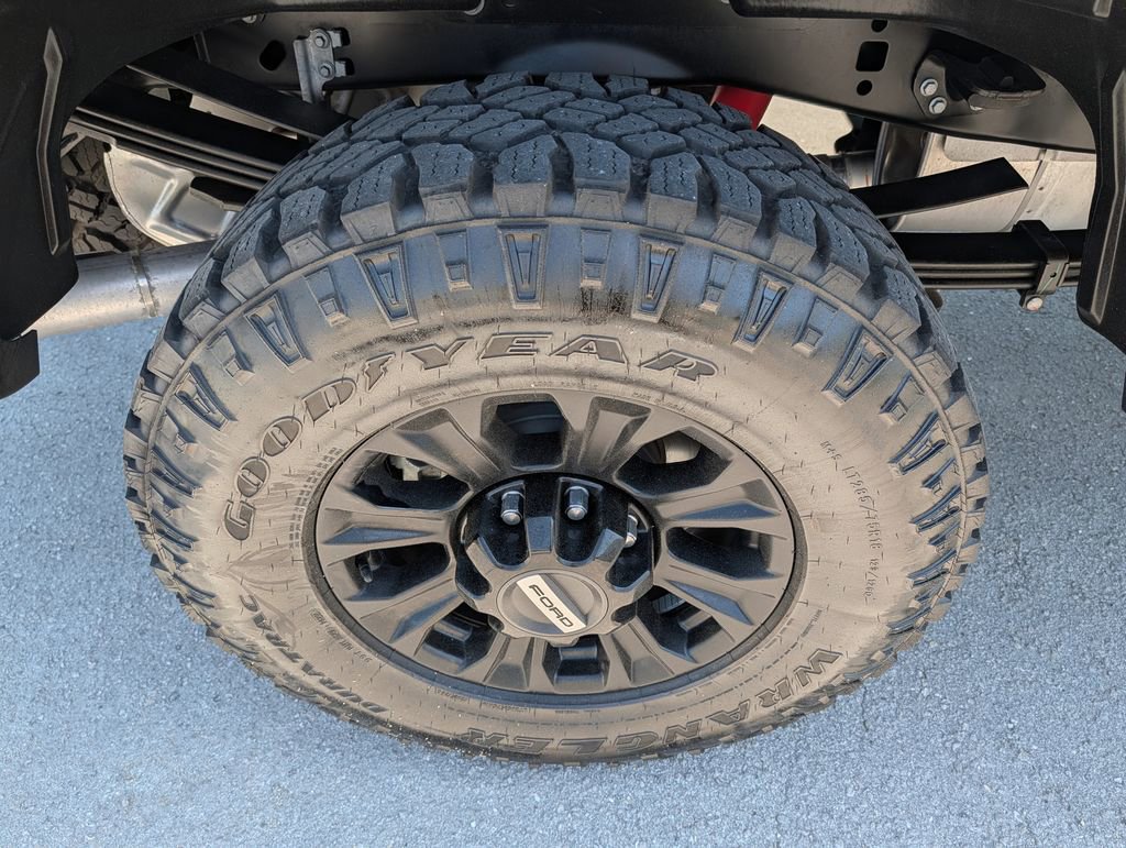 Certified 2022 Ford F250 Platinum w/ Tremor Off-Road Package AWD/4WD image 36