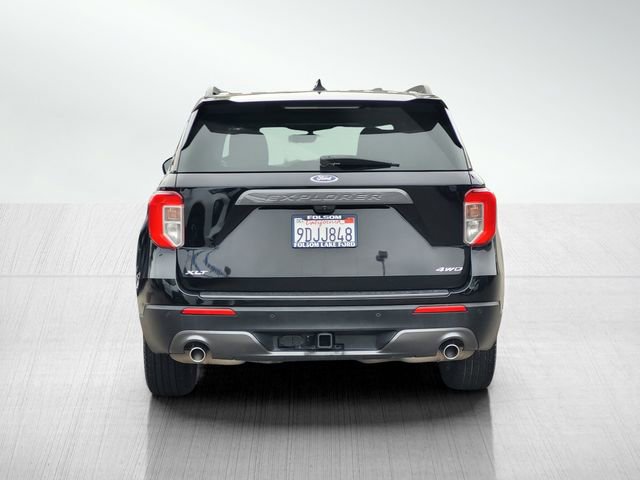 Certified 2022 Ford Explorer XLT w/ Equipment Group 202A image 5