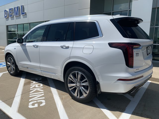Used 2022 Cadillac XT6 Premium Luxury w/ Platinum Package AWD/4WD image 3