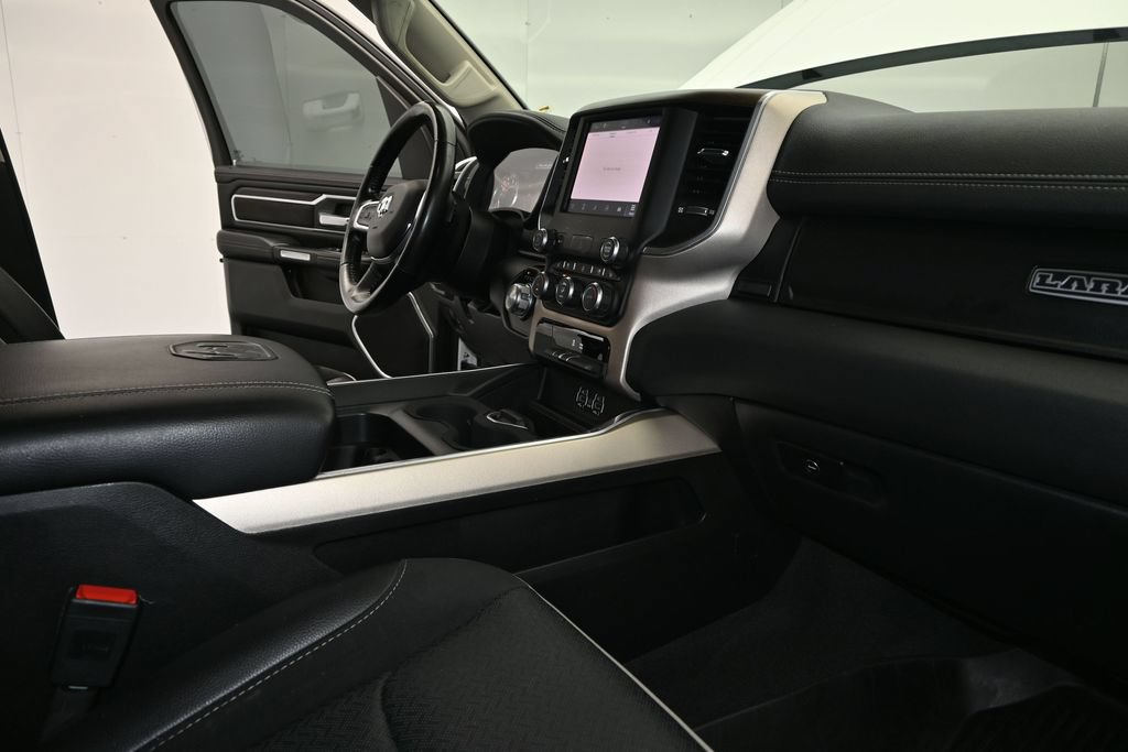 Used 2022 RAM 1500 Laramie AWD/4WD image 19