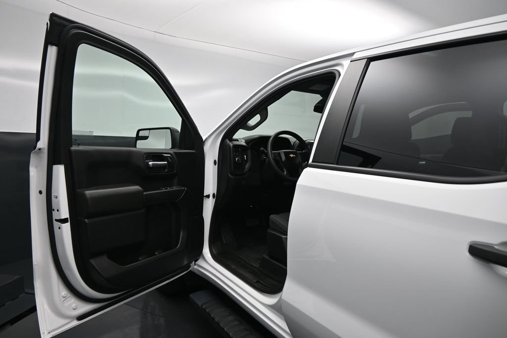 Used 2021 Chevrolet Silverado 1500 Custom RWD image 9
