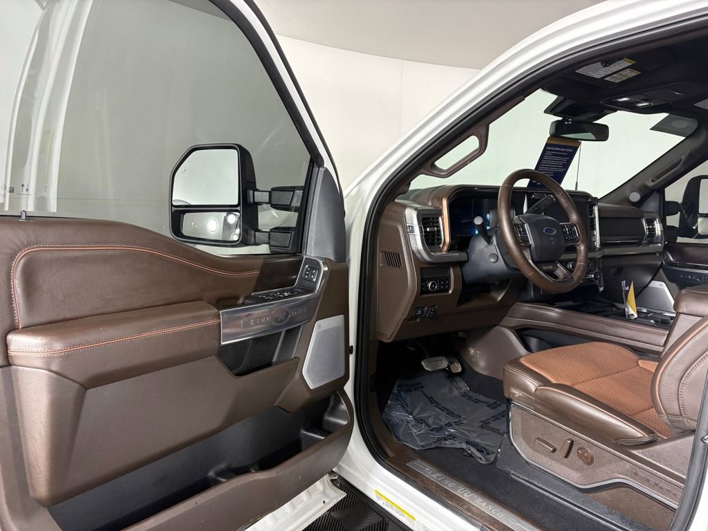 Certified 2025 Ford F450 King Ranch w/ FX4 Off-Road Package image 13