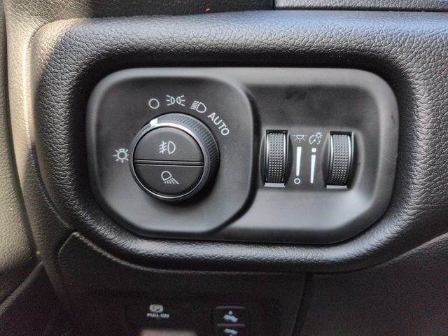 Used 2019 RAM 1500 Big Horn AWD/4WD image 29