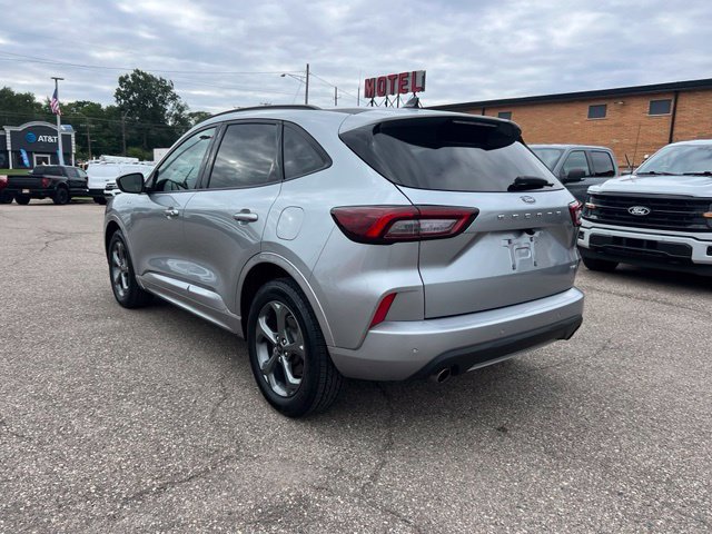 Certified 2024 Ford Escape ST-Line w/ Tech Pack #1 AWD/4WD image 6