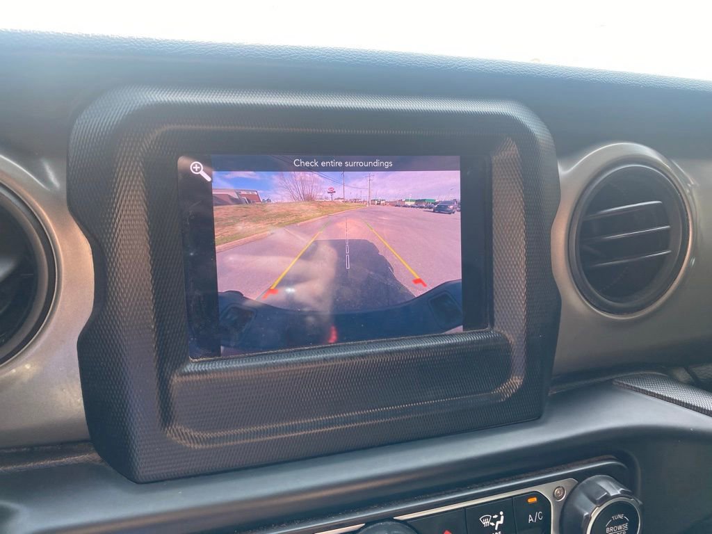 Used 2021 Jeep Gladiator Sport image 20