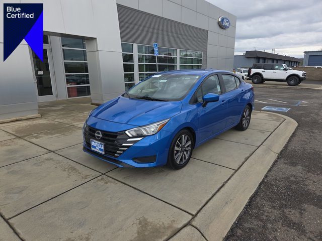 Used 2023 Nissan Versa SV image 1