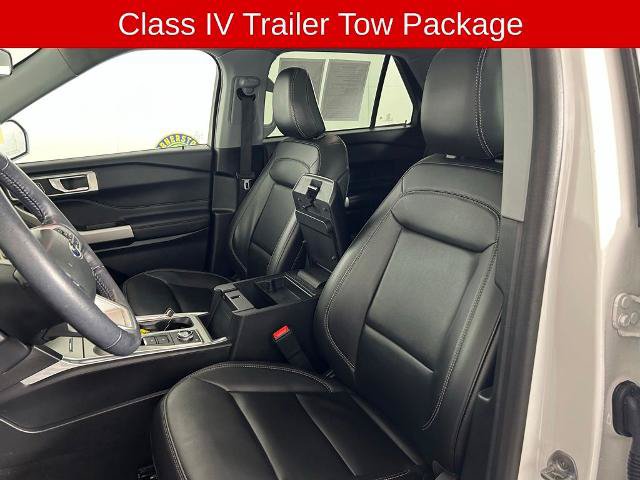 Certified 2023 Ford Explorer XLT w/ Equipment Group 202A AWD/4WD image 11