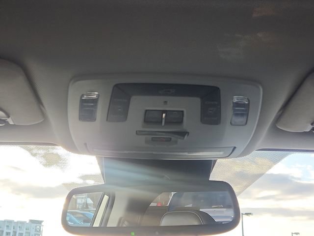 Used 2021 Toyota Sienna Limited image 19