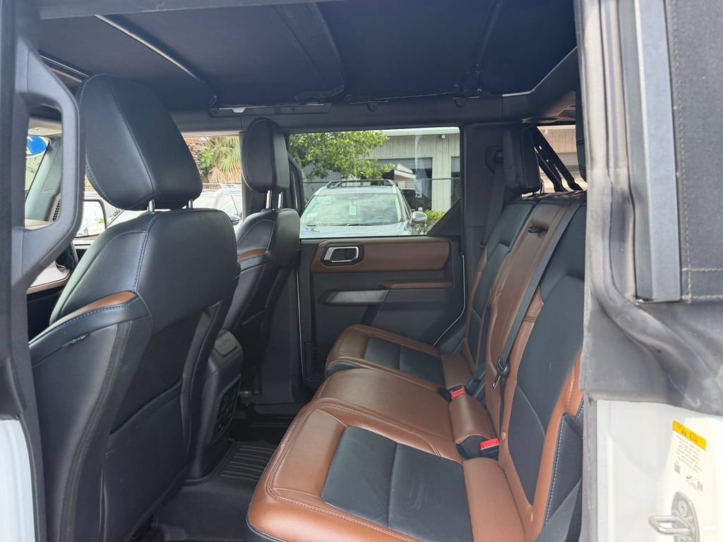 Certified 2022 Ford Bronco Outer Banks w/ Sasquatch Package AWD/4WD image 13