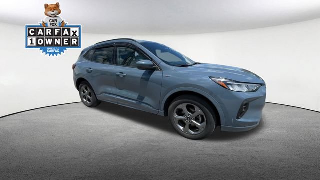 Certified 2024 Ford Escape ST-Line Select w/ Tech Pack #1 AWD/4WD image 2