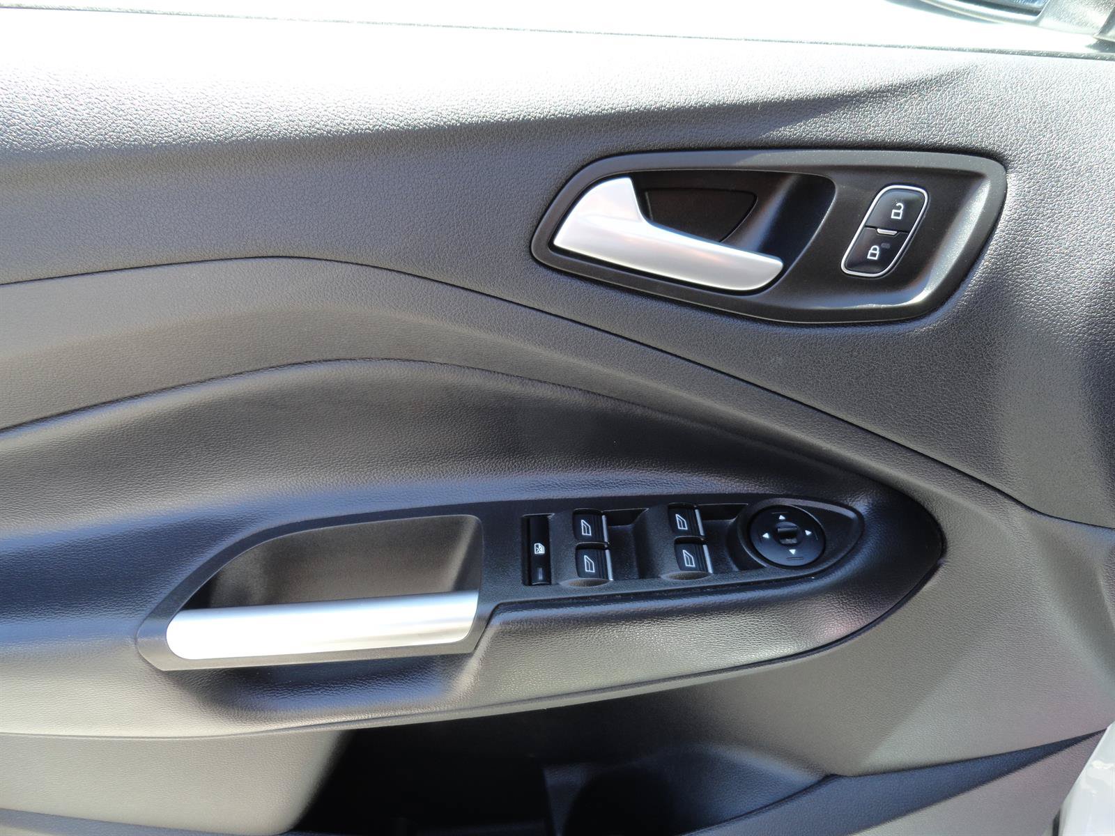 Certified 2019 Ford Escape SE AWD/4WD image 10