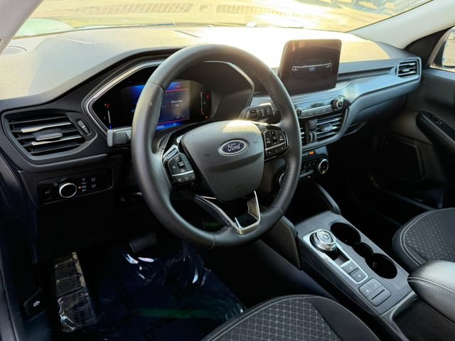 Certified 2024 Ford Escape Active AWD/4WD image 12