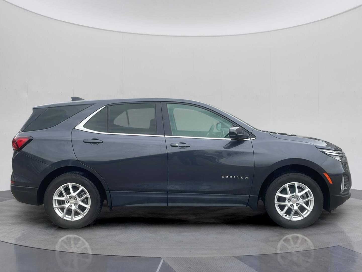 Used 2023 Chevrolet Equinox LT image 8