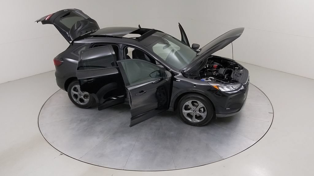 Certified 2024 Ford Escape ST-Line w/ Tech Pack #1 AWD/4WD image 48