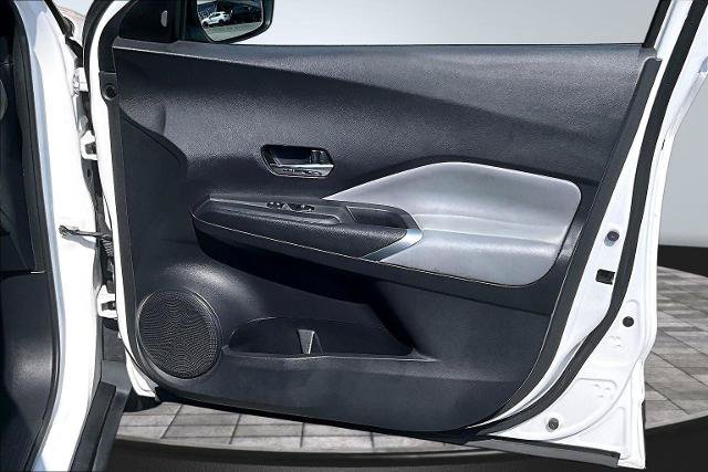 Used 2023 Nissan Kicks SR w/ SR Premium Package FWD image 24