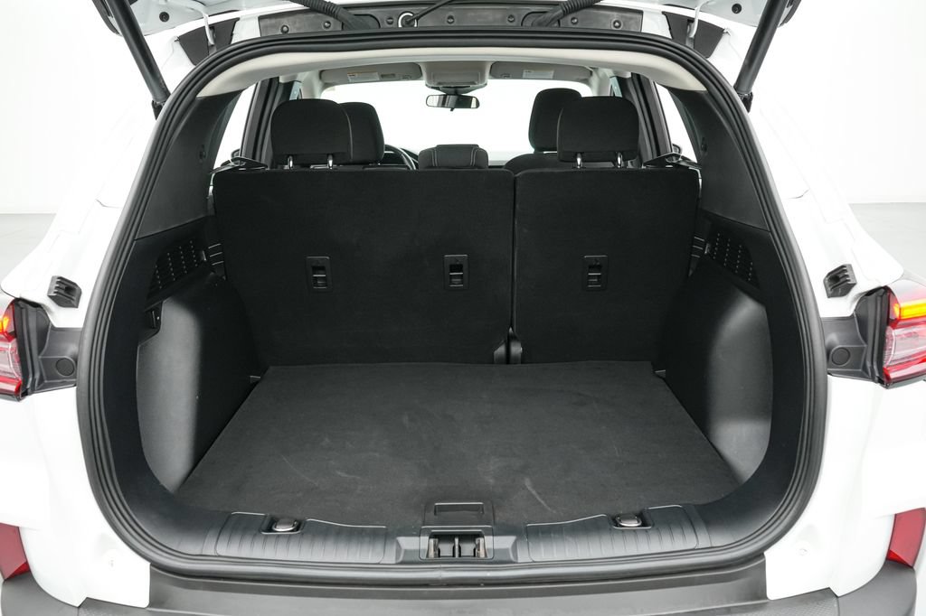 Certified 2023 Ford Escape Active AWD/4WD image 19