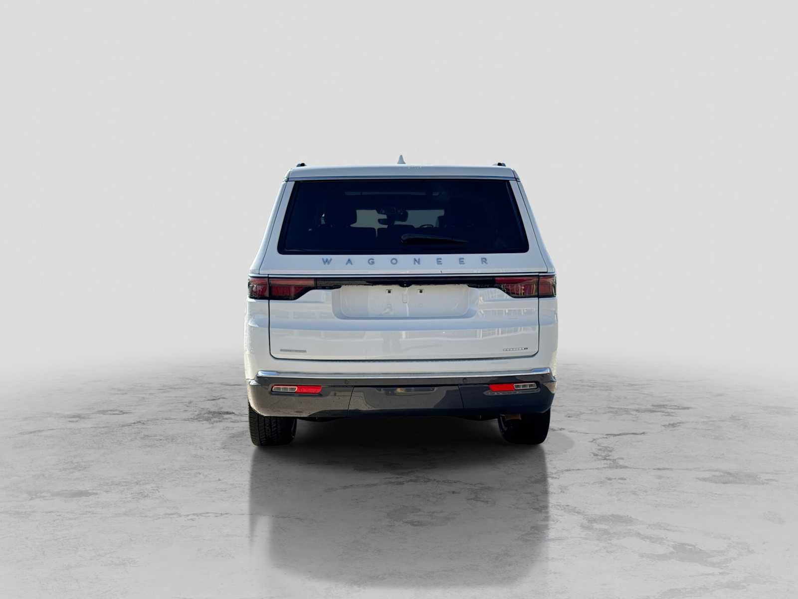 Used 2022 Jeep Wagoneer Series II w/ Premium Group I AWD/4WD image 5