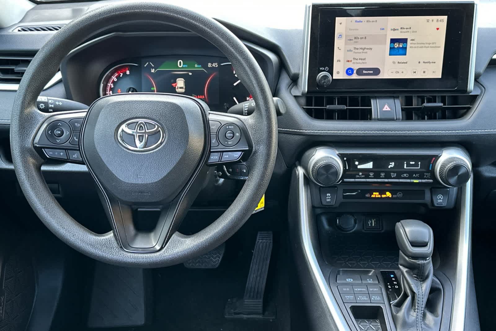 Used 2025 Toyota RAV4 LE AWD/4WD image 14