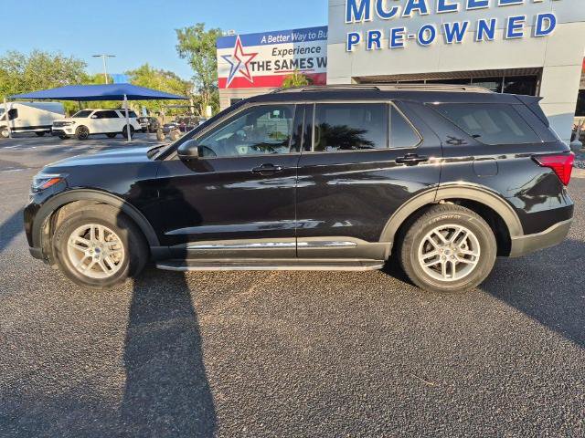 Certified 2025 Ford Explorer Active w/ Active Comfort Package RWD image 2