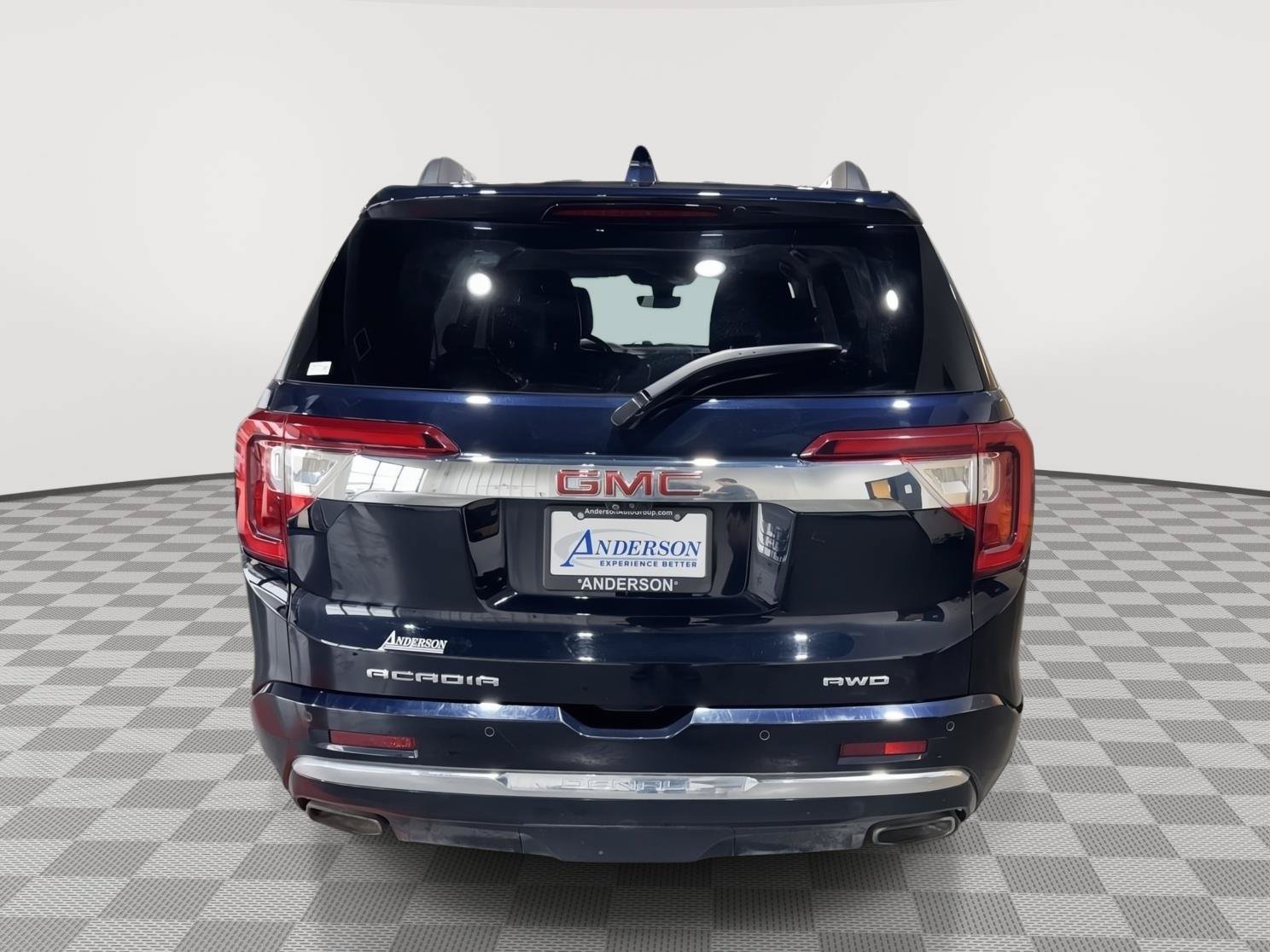 Used 2021 GMC Acadia Denali w/ Denali Technology Package AWD/4WD image 9