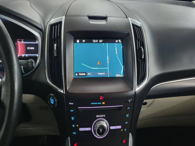 Certified 2018 Ford Edge Titanium w/ Technology Package AWD/4WD image 11