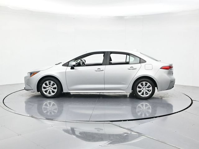 Used 2024 Toyota Corolla LE FWD video 2