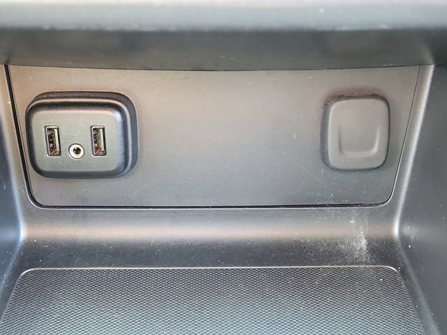 Used 2019 Chevrolet Colorado LT w/ LT Convenience Package image 7