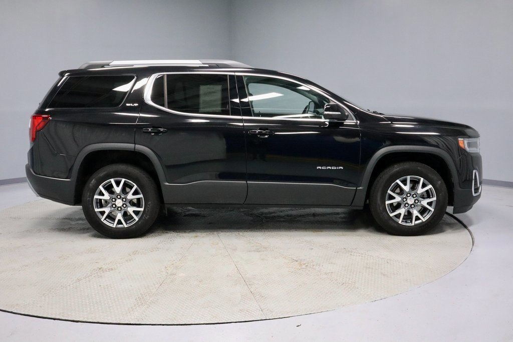 Used 2023 GMC Acadia SLT w/ LPO, Floor Liner Package image 6