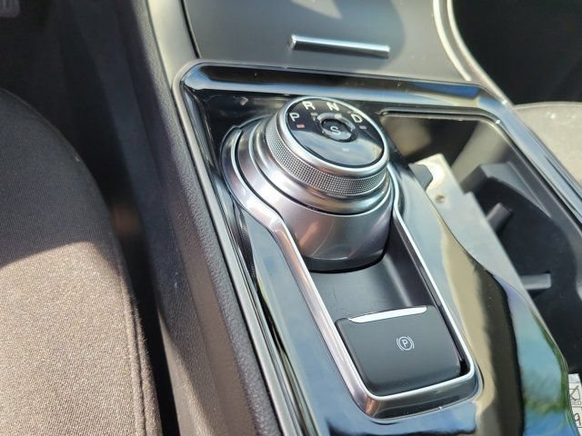 Certified 2020 Ford Edge SE FWD image 26