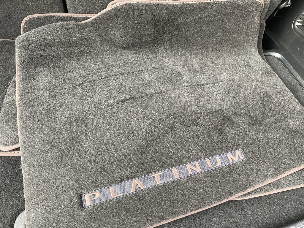 Certified 2023 Ford Explorer Platinum w/ Technology Package image 21