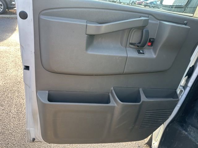 Used 2023 Chevrolet Express 2500 w/ Driver Convenience Package image 14