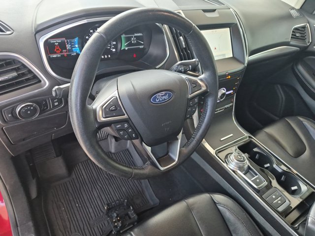 Certified 2020 Ford Edge Titanium FWD image 17