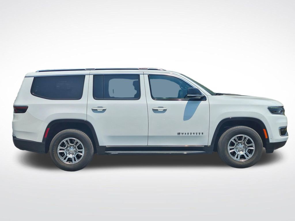 Used 2023 Jeep Wagoneer 4WD image 11