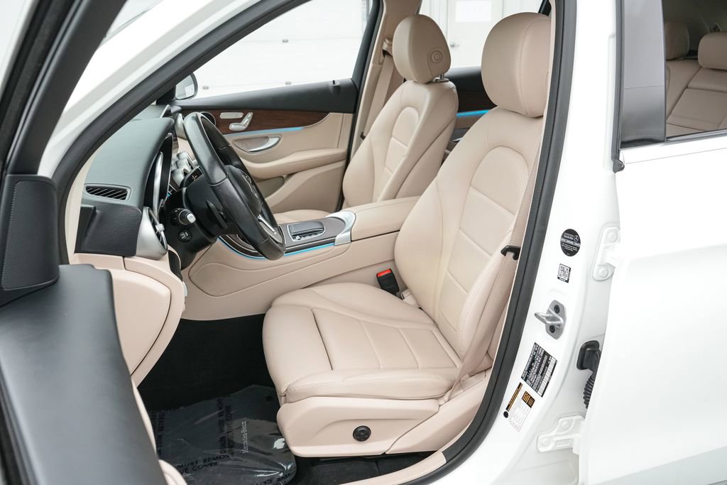 Used 2022 Mercedes-Benz GLC 300 4MATIC image 14