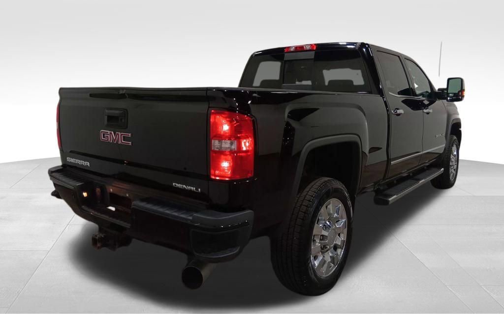 Used 2018 GMC Sierra 2500 Denali w/ Duramax Plus Package image 4