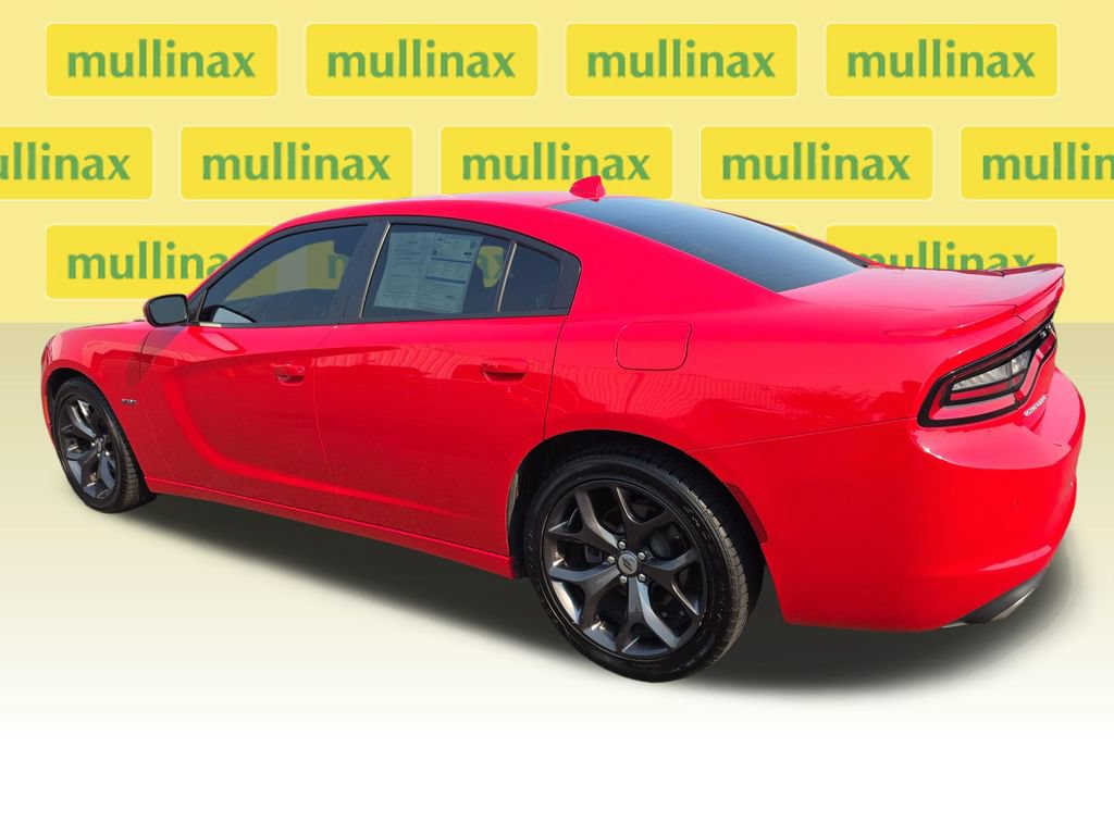 Used 2018 Dodge Charger R/T w/ Plus Group RWD image 11