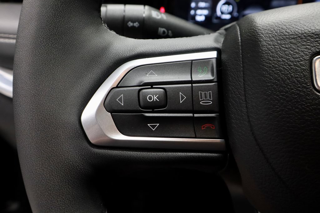 Used 2023 Jeep Compass High Altitude AWD/4WD image 29