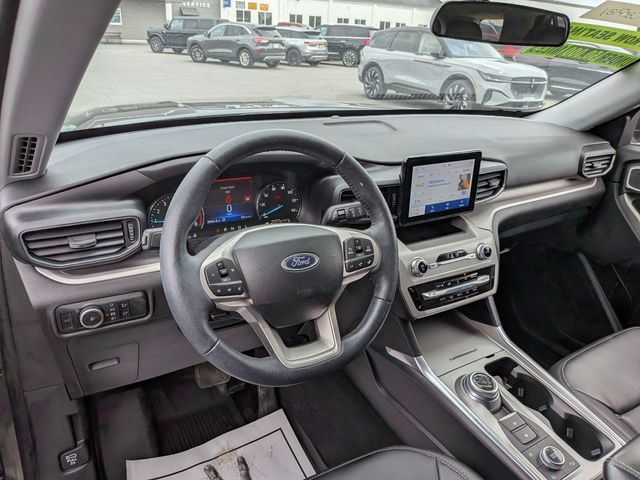 Certified 2023 Ford Explorer XLT w/ Equipment Group 202A AWD/4WD image 8