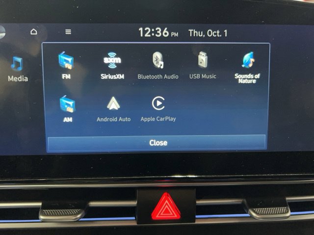 Used 2025 Hyundai Elantra SEL FWD image 12