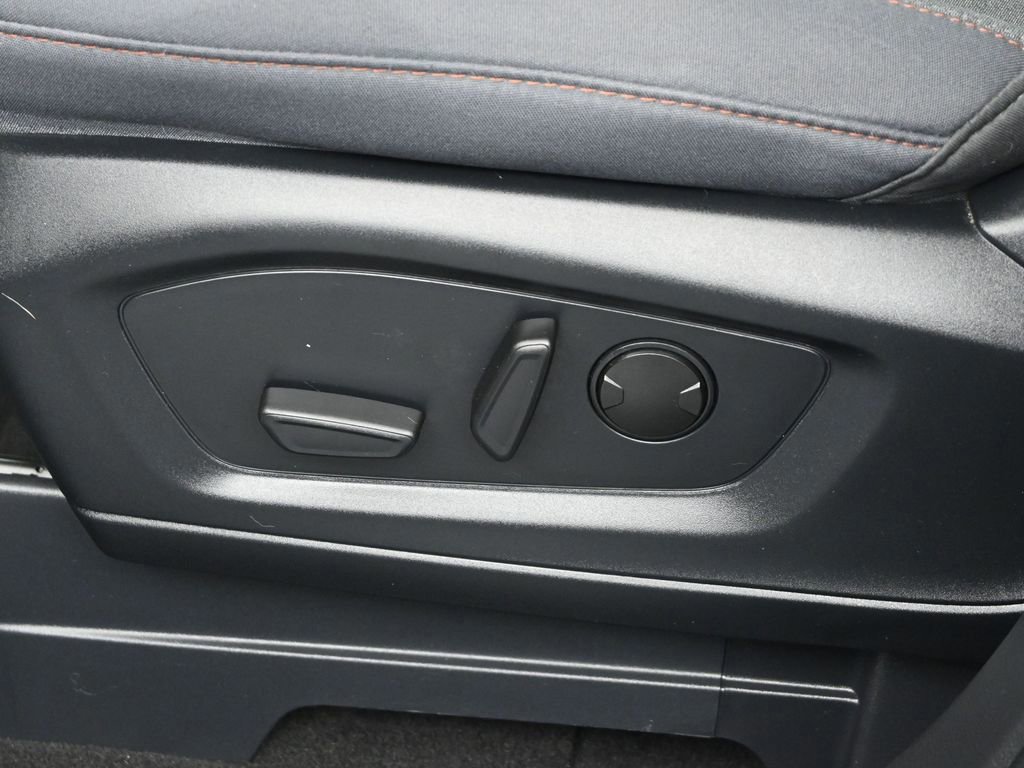 Certified 2025 Ford Explorer Active RWD image 37