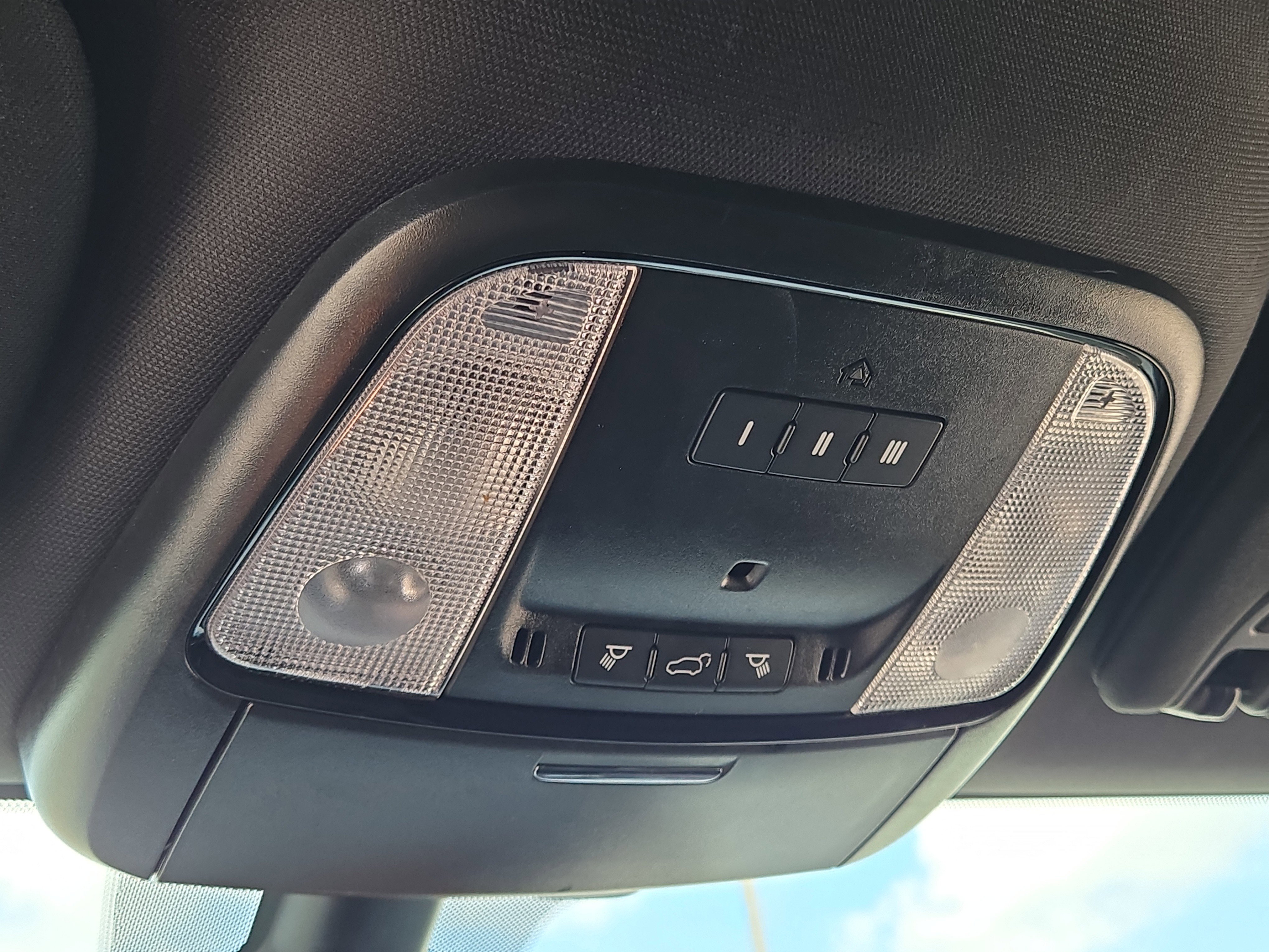 Used 2025 Dodge Durango GT w/ Blacktop Package image 32