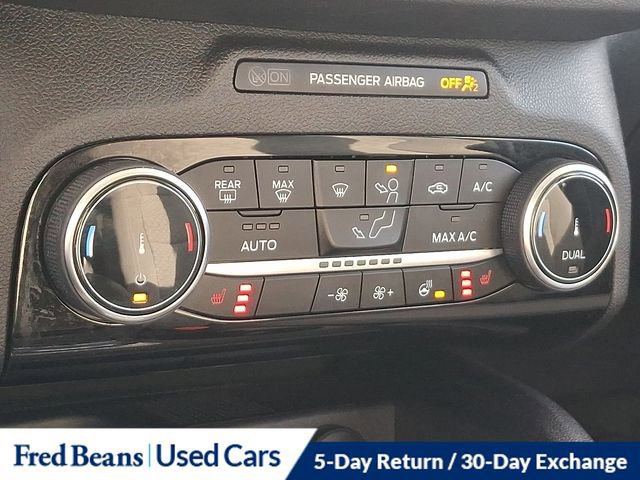 Certified 2022 Ford Escape SE w/ SE Sport Appearance Package image 24