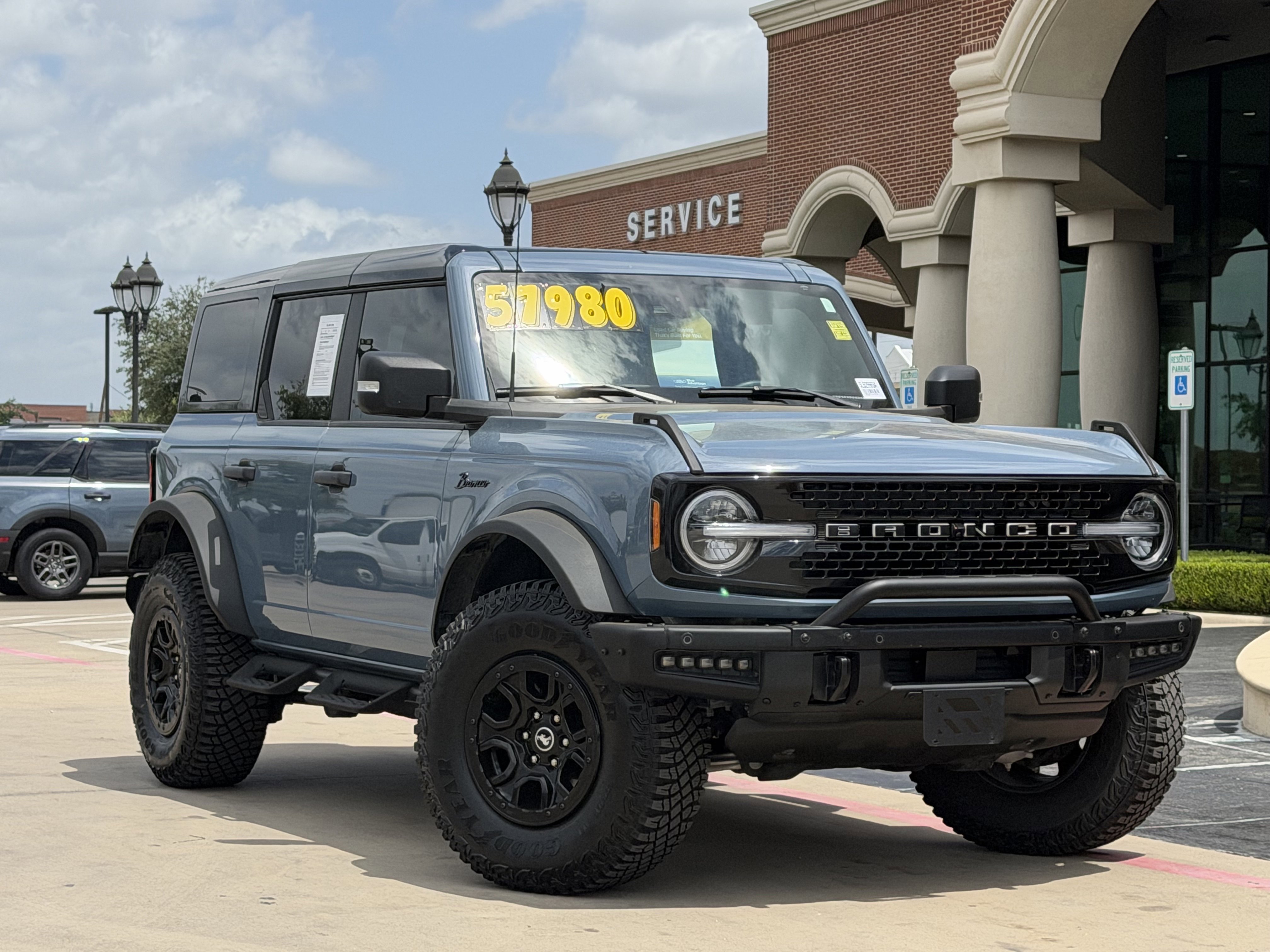 Certified 2024 Ford Bronco Wildtrak AWD/4WD image 2