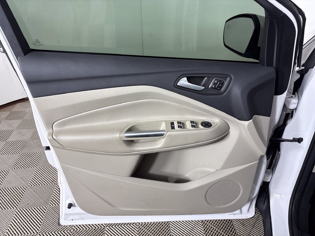 Certified 2017 Ford Escape Titanium FWD image 16