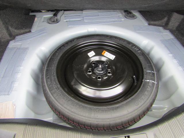 Certified 2018 Ford Fusion SE FWD image 12