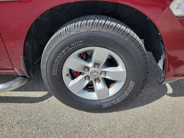 Used 2017 RAM 1500 Express RWD image 12