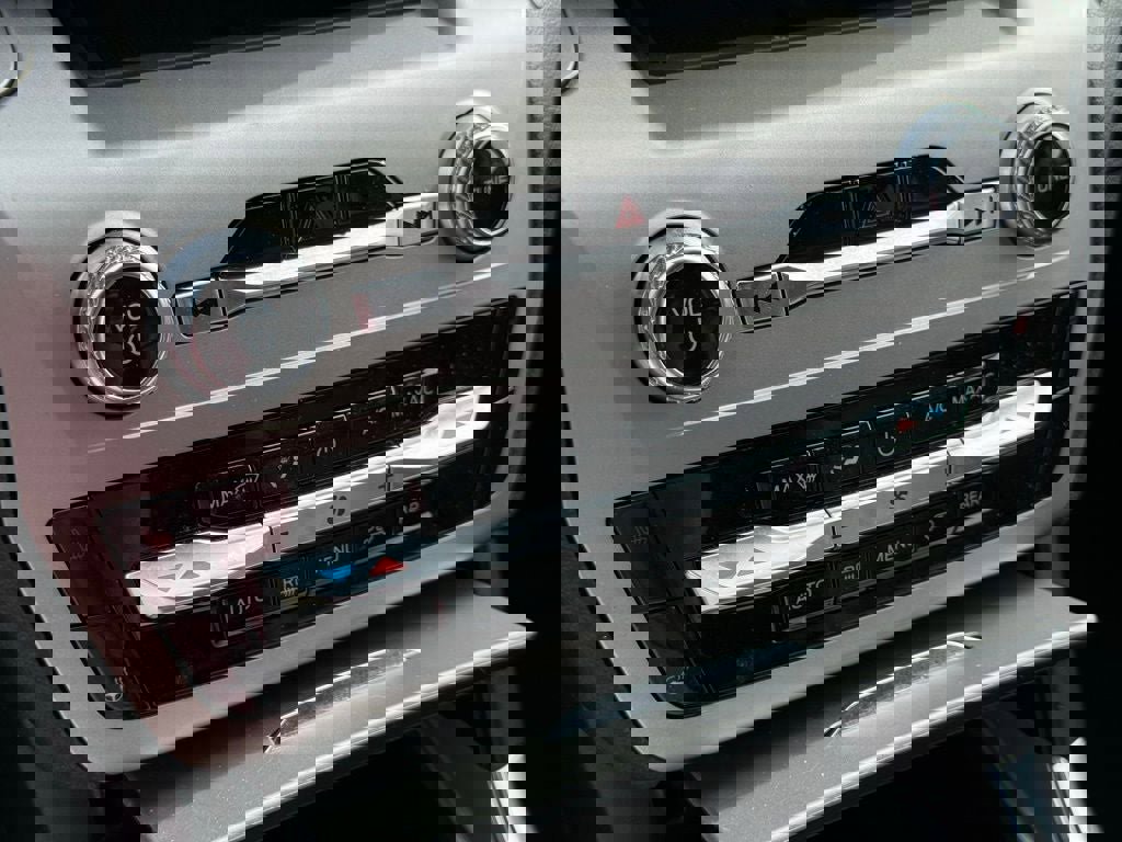 Certified 2023 Ford Explorer XLT w/ Equipment Group 202A image 34