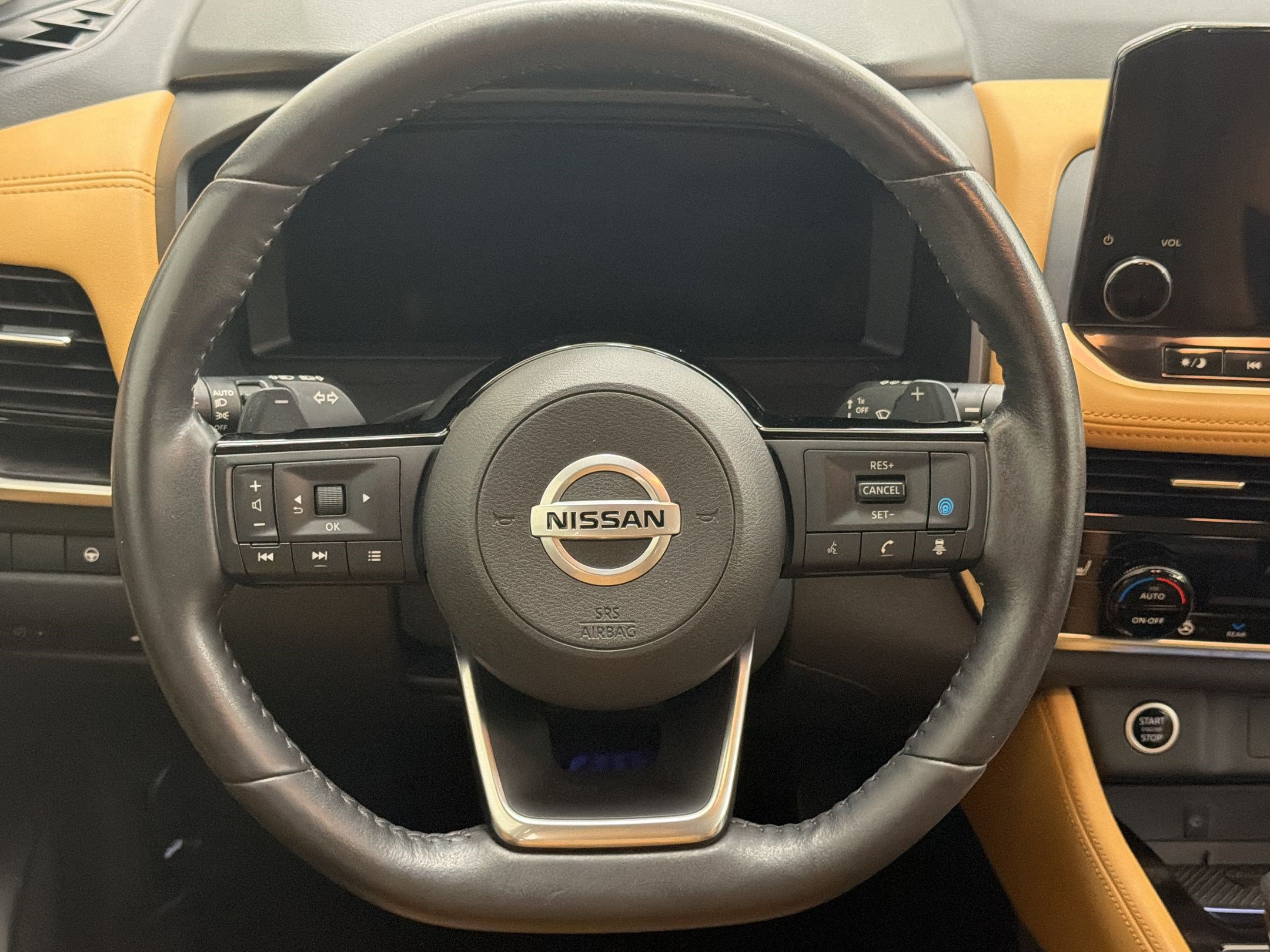 Used 2021 Nissan Rogue Platinum AWD/4WD image 16