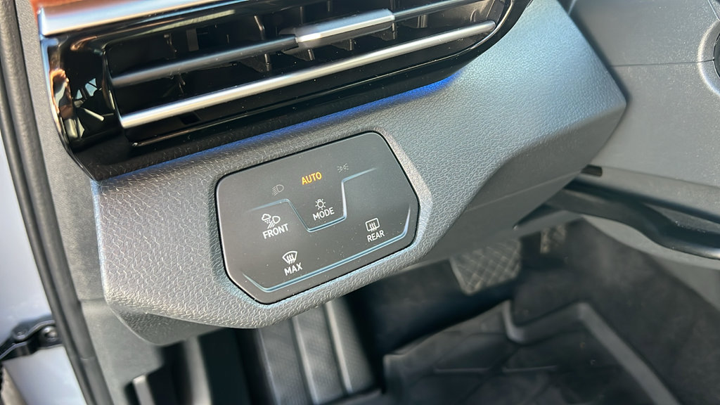 Used 2021 Volkswagen ID.4 Pro S w/ Gradient Package RWD image 15
