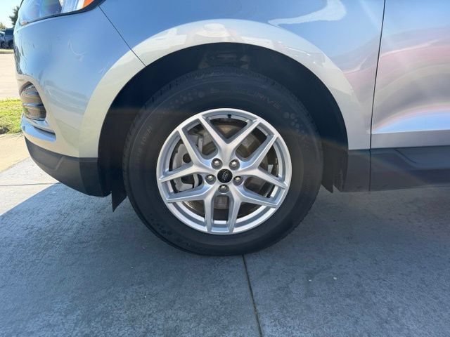 Certified 2024 Ford Edge SEL AWD/4WD image 4